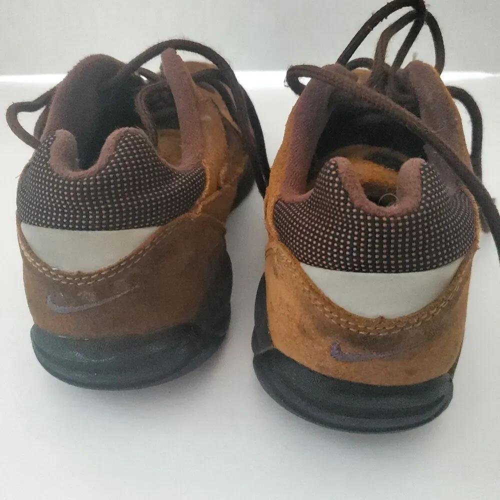 Women's Nike Air Khaki 960608 IW Shoes Size US 9 Trail Shoes, Hiking, Brown